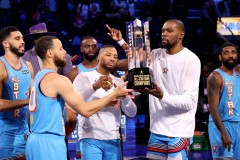 继续着强势的表现！前快船内线大将在欧锦赛的表现相当稳定？